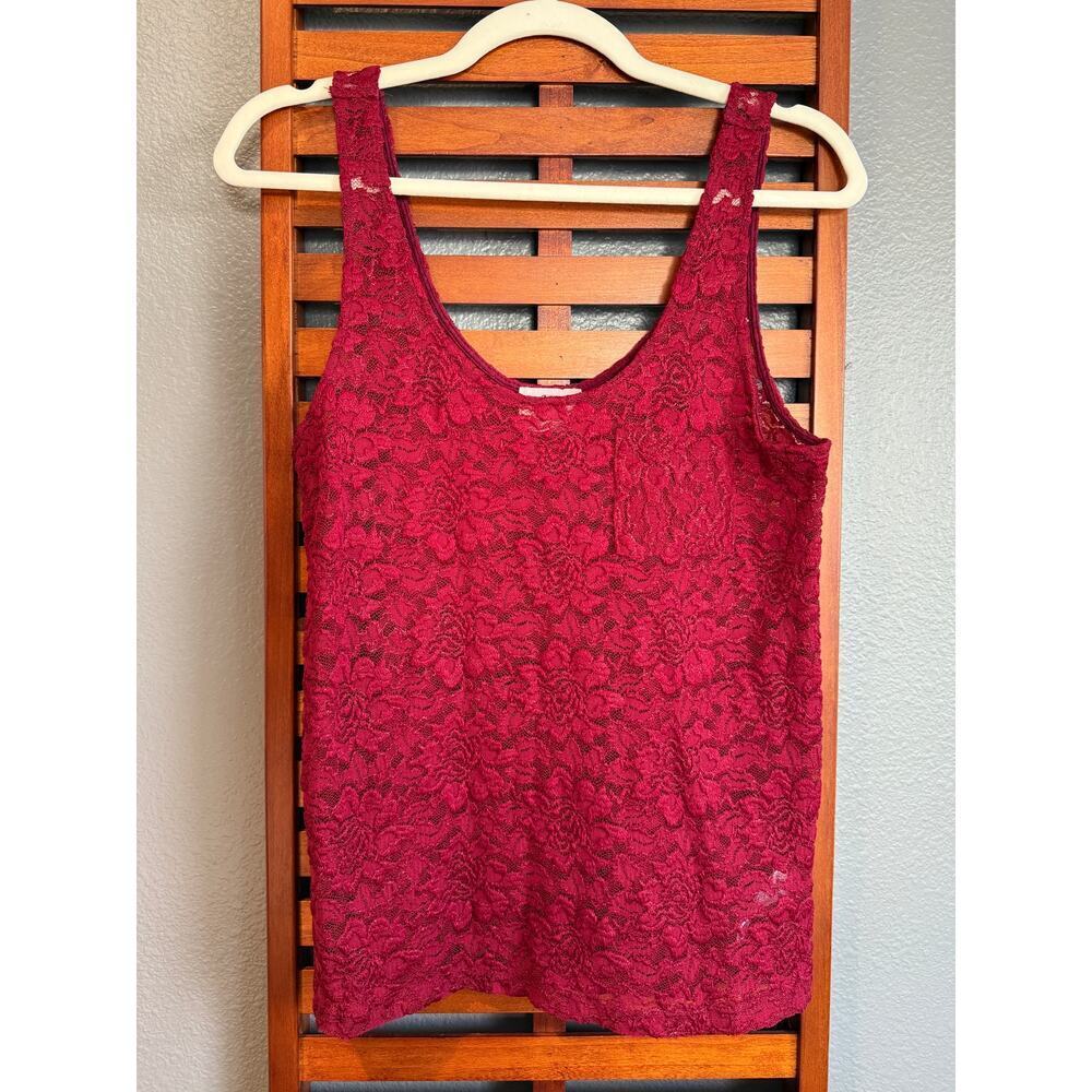 Pins and Needles Sz M Burgundy Stretchy Lace Sleeveless Women's Tank | EUC - Picture 2 of 4